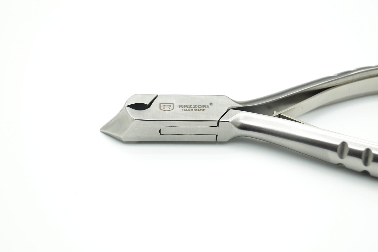 Pro Nail Clipper #610 - Razzori