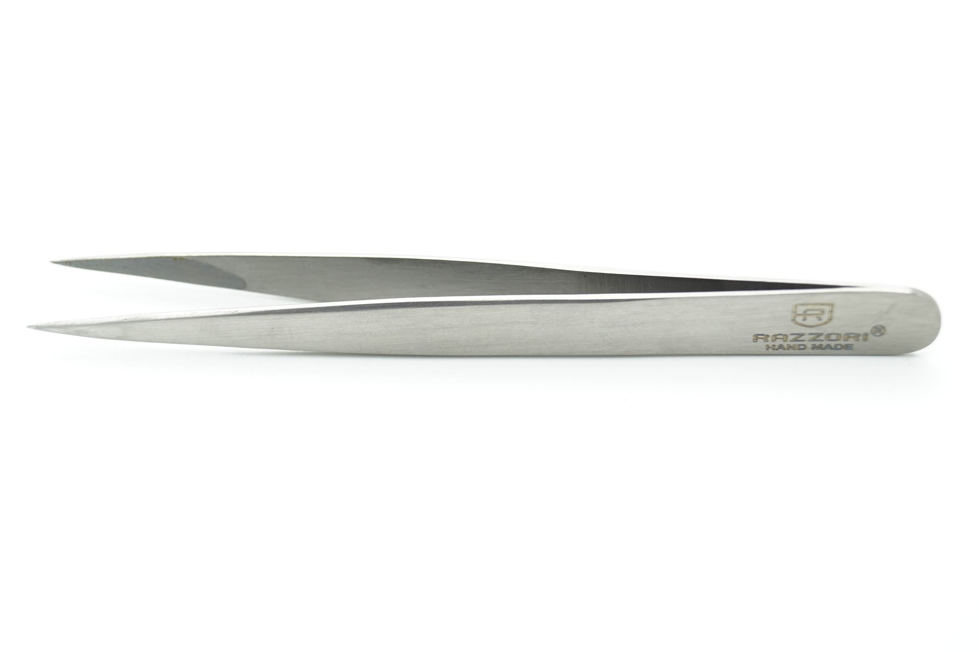 Pro Tweezers #1135 - Razzori